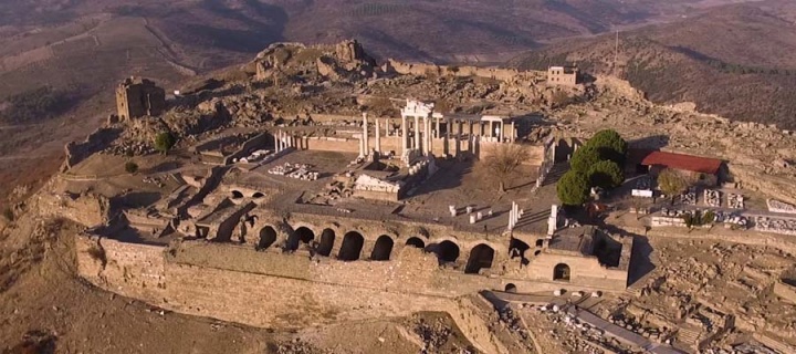 PERGAMON'DAN BERGAMA'YA 